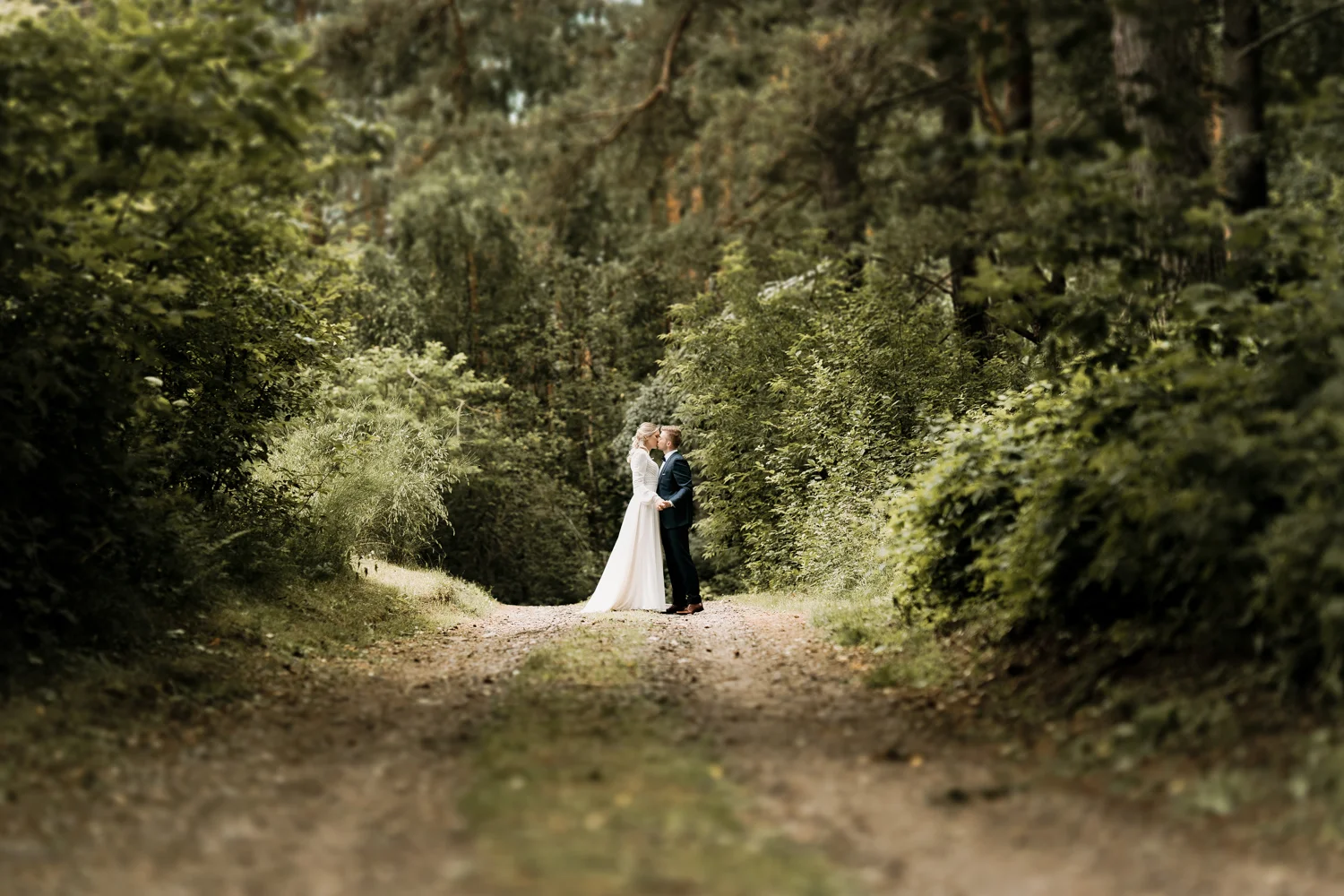 Rustic vestuvių fotosesija gamtoje