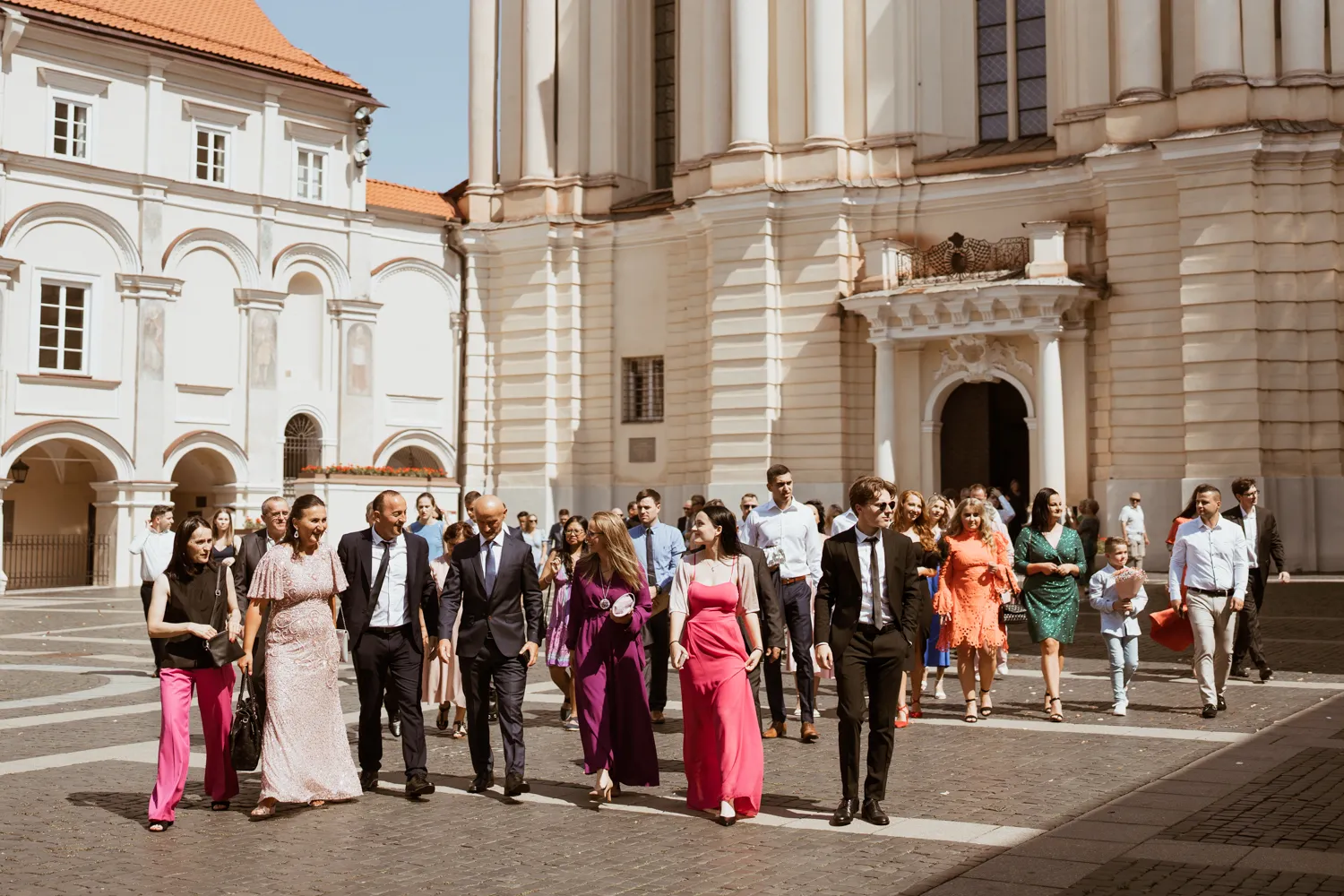 Vestuvės Šv. Jonų bažnyčioje - vestuvių fotografai