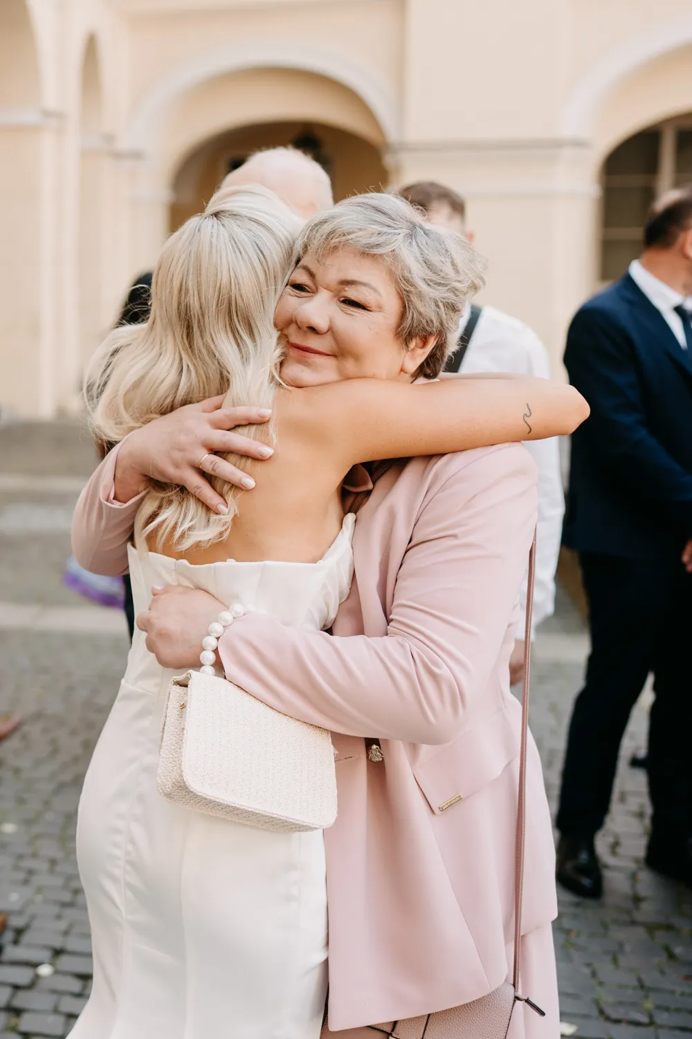 Jaunosios mama, vestuvių fotografai Vilniuje